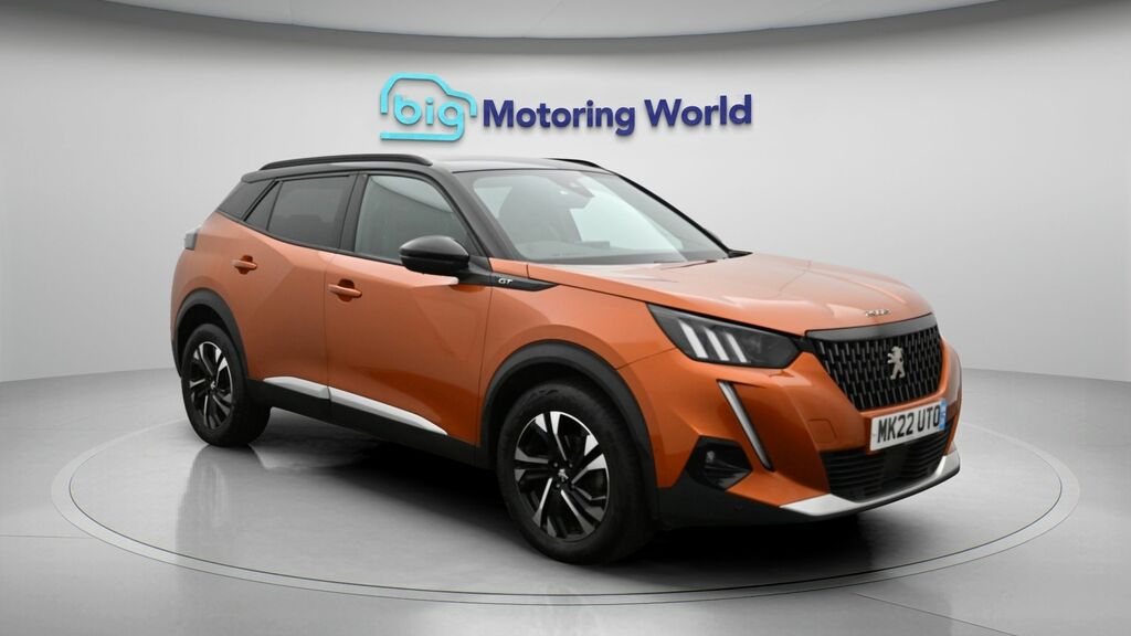 Peugeot 2008 Puretech Active Premium Red #1