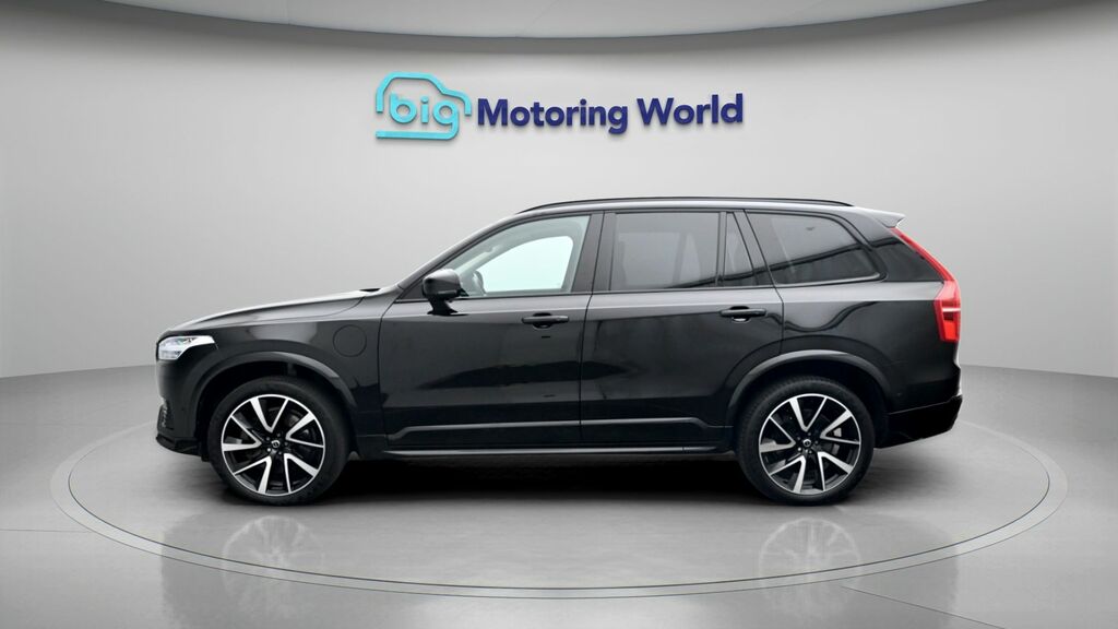 Volvo XC90 Plus Black #4