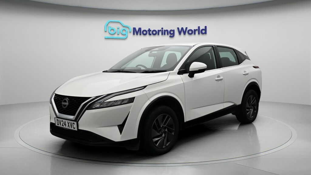 Nissan Qashqai Acenta Premium DV24XVC White #3