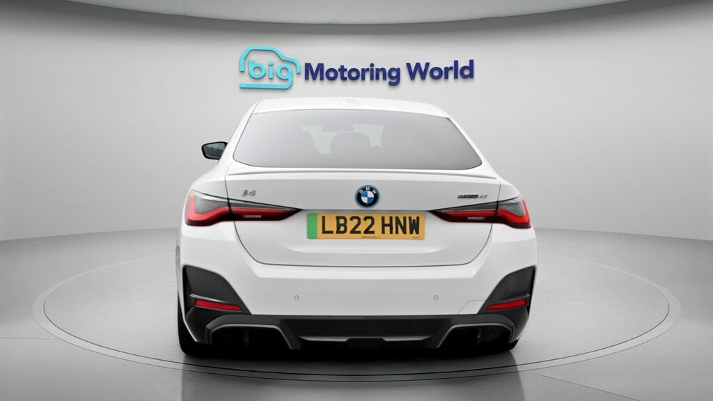BMW i4 M Sport White #6