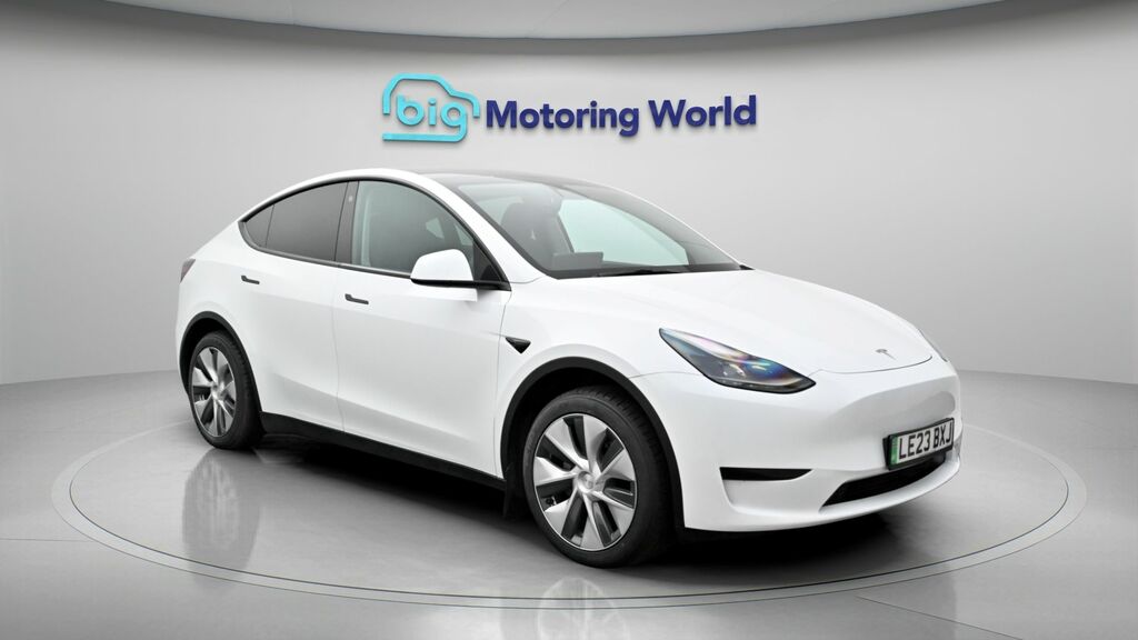 Tesla Model Y Y Model Y Rwd White