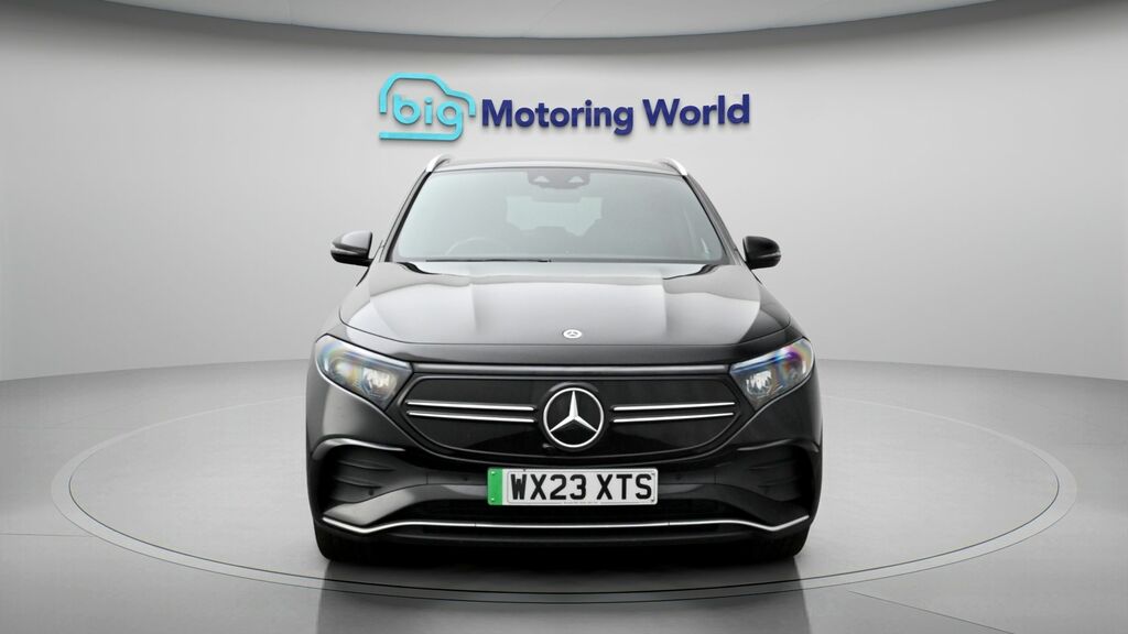 Mercedes-Benz EQA Amg Line Black #2