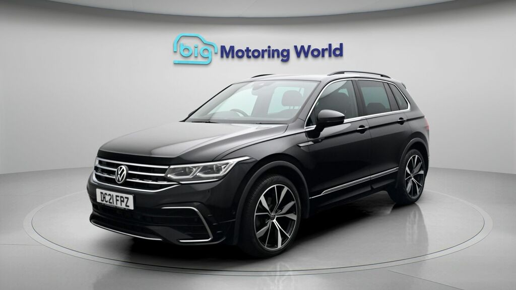 Volkswagen Tiguan R-line DC21FPZ Black #3