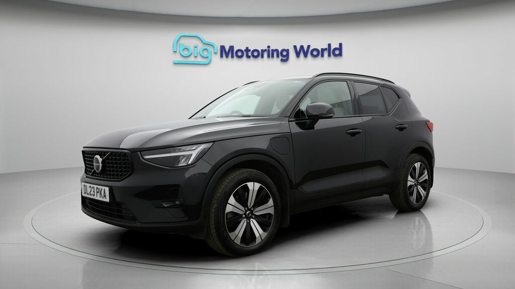 Volvo XC40 Ultimate Dark DL23PKA Black #3