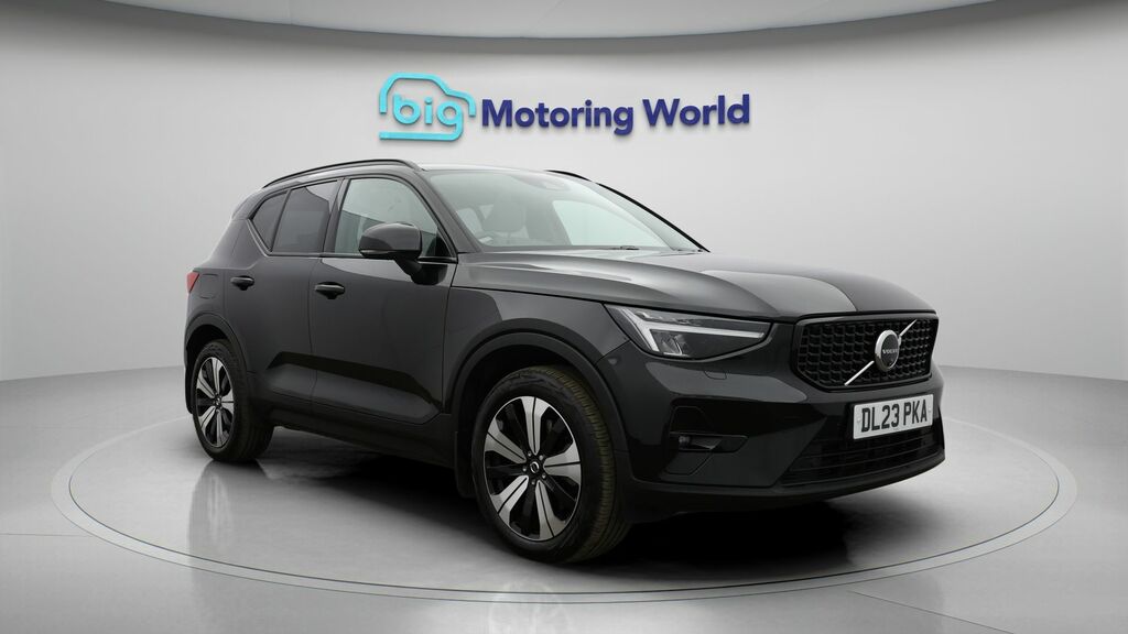 Volvo XC40 Ultimate Dark Black