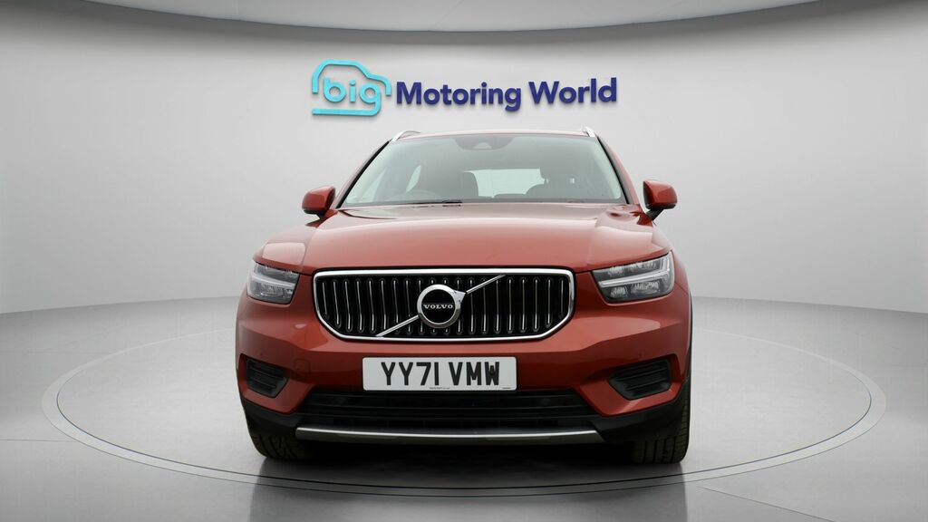 Volvo XC40 Inscription Red #2