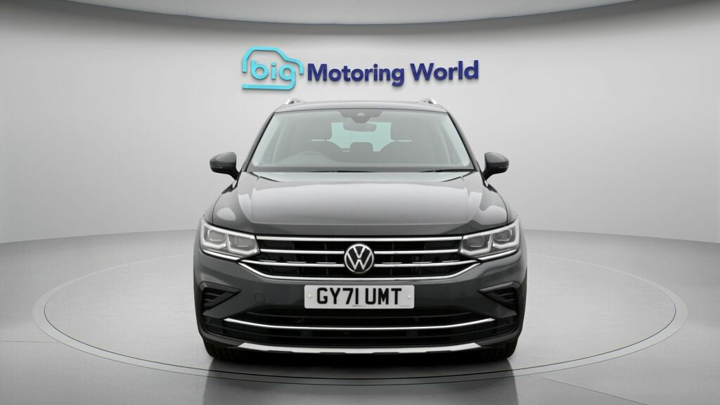 Volkswagen Tiguan Elegance GY71UMT Grey #2