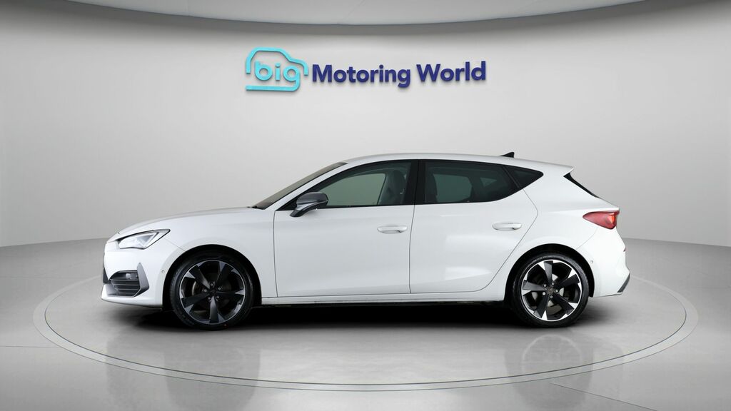 Cupra Leon V1 White #4