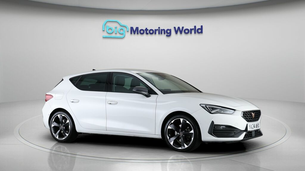 Cupra Leon V1 White
