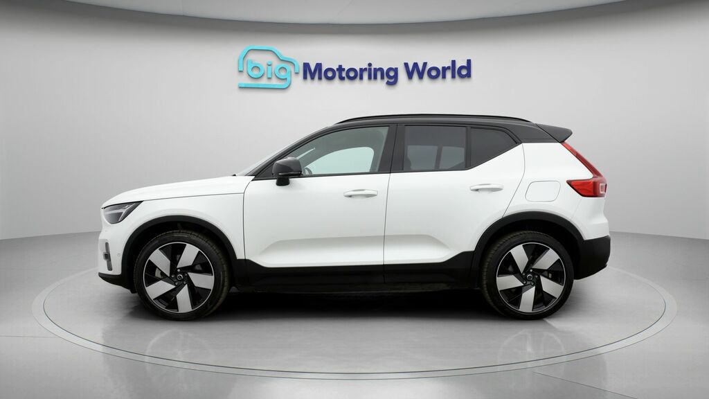 Volvo XC40 Ultimate White #4