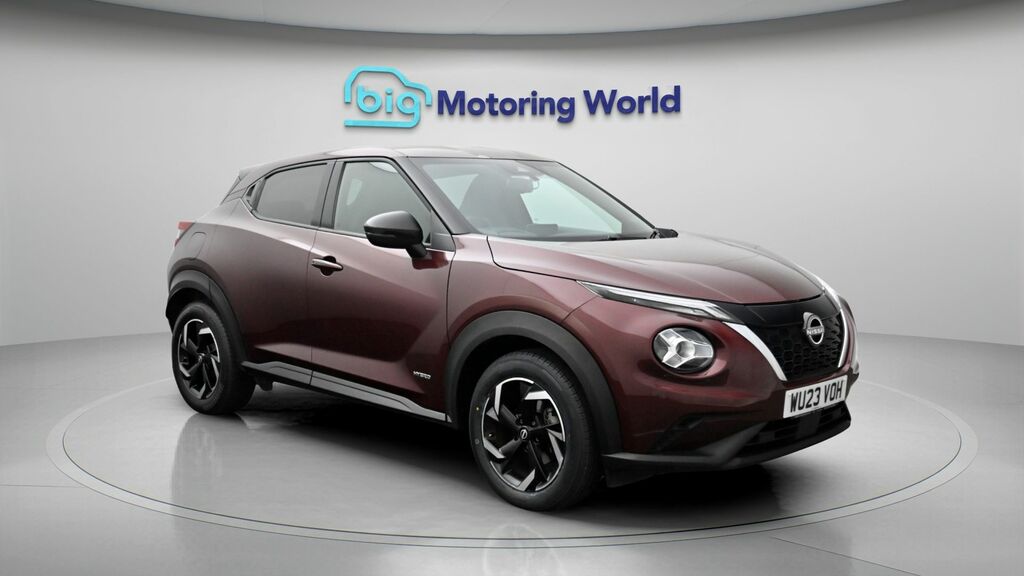 Nissan Juke N-connecta Red