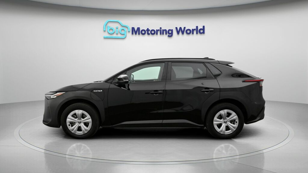 Toyota bZ4X Motion Black #4