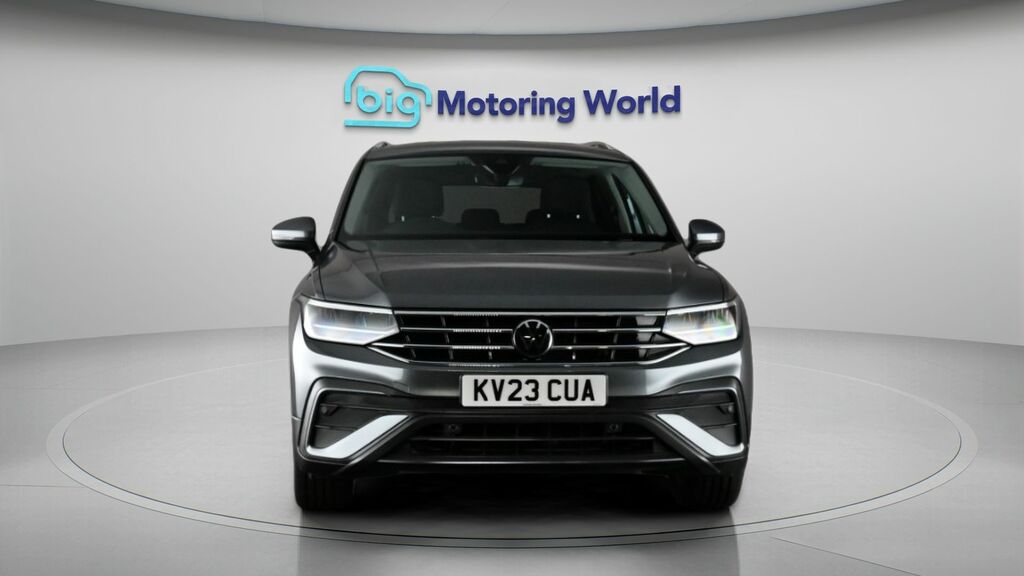 Volkswagen Tiguan Allspace Life KV23CUA Grey #3