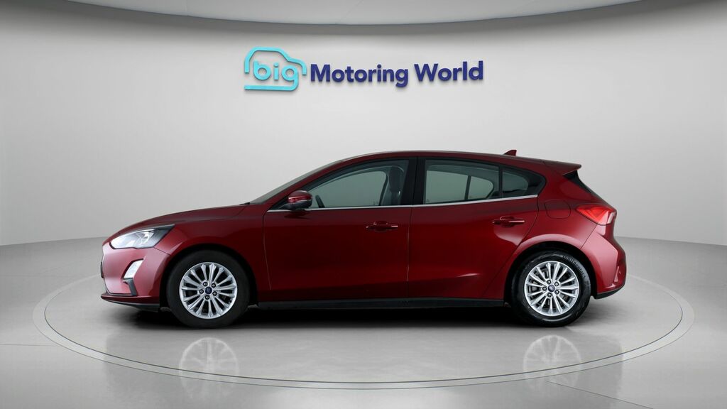 Ford Focus Titanium HN20KOE Red #4