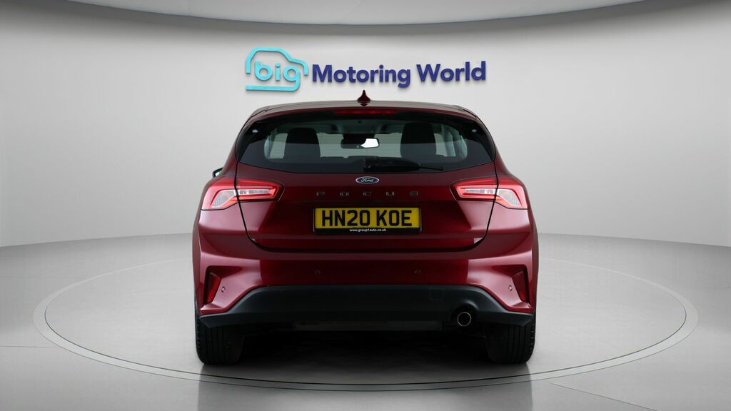 Ford Focus Titanium HN20KOE Red #6