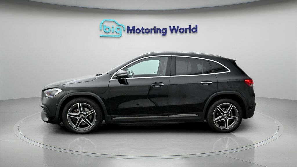Mercedes-Benz GLA Class Amg Line AP21KZV Black #4