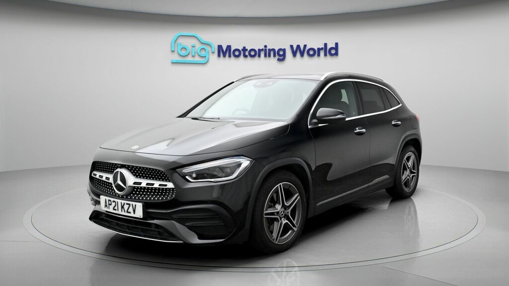 Mercedes-Benz GLA Class Amg Line AP21KZV Black #3