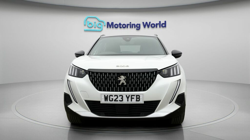 Peugeot 2008 Gt WG23YFB White #2