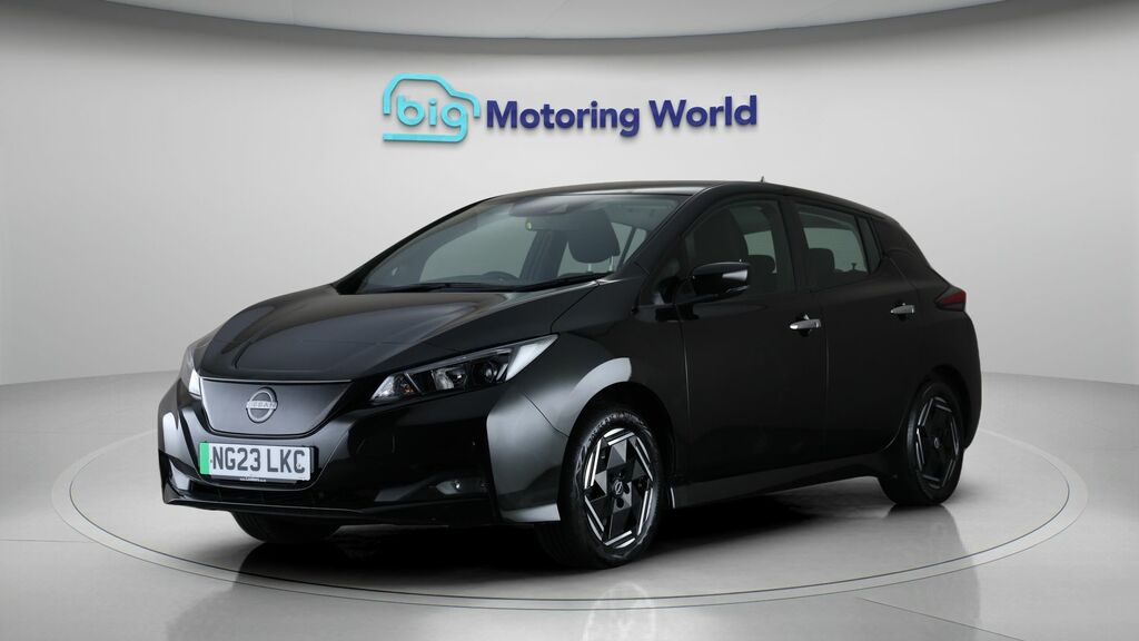 Nissan Leaf Acenta Black #3
