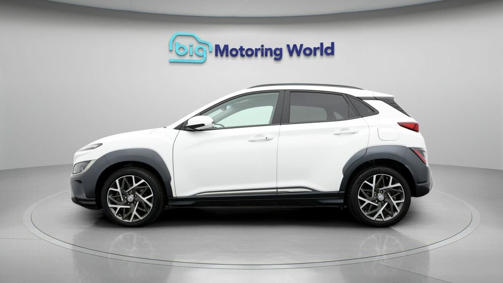 Hyundai Kona Premium OW72RNE White #4