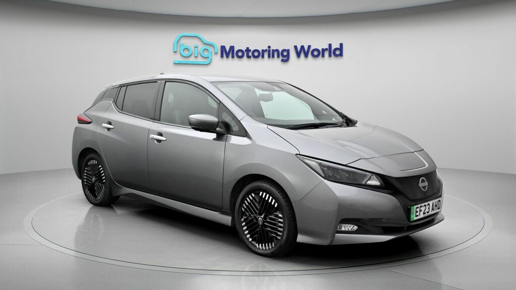 Nissan Leaf Tekna Grey