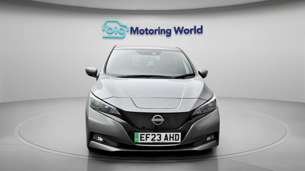 Nissan Leaf Tekna Grey #2