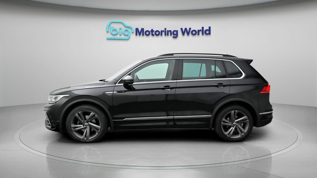 Volkswagen Tiguan R-line Edition SD23LFY Black #4