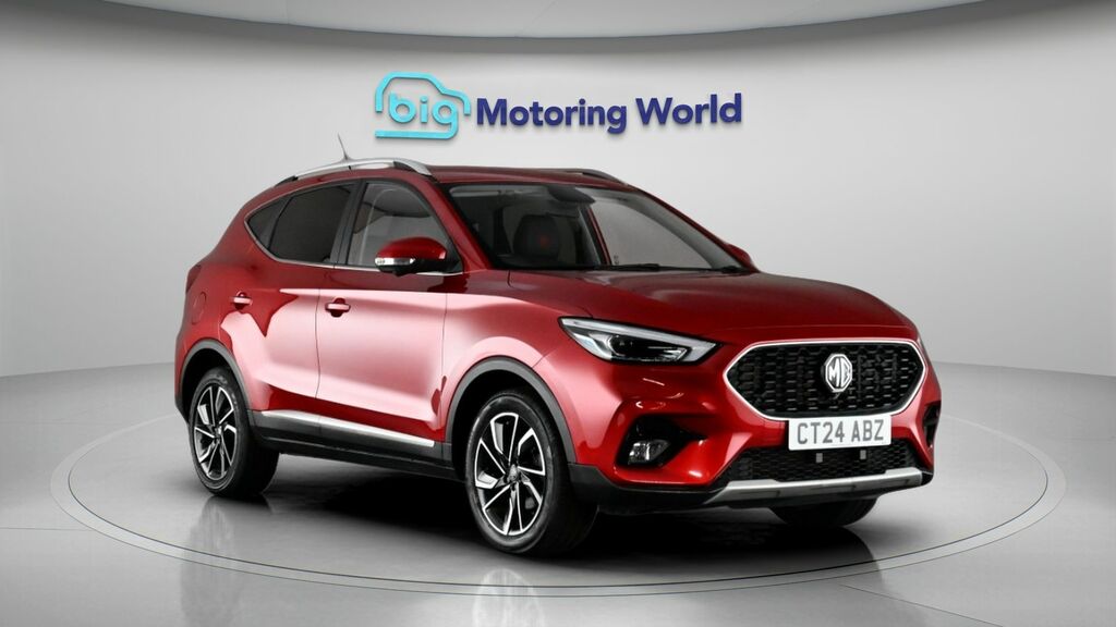 MG ZS Exclusive Red #2