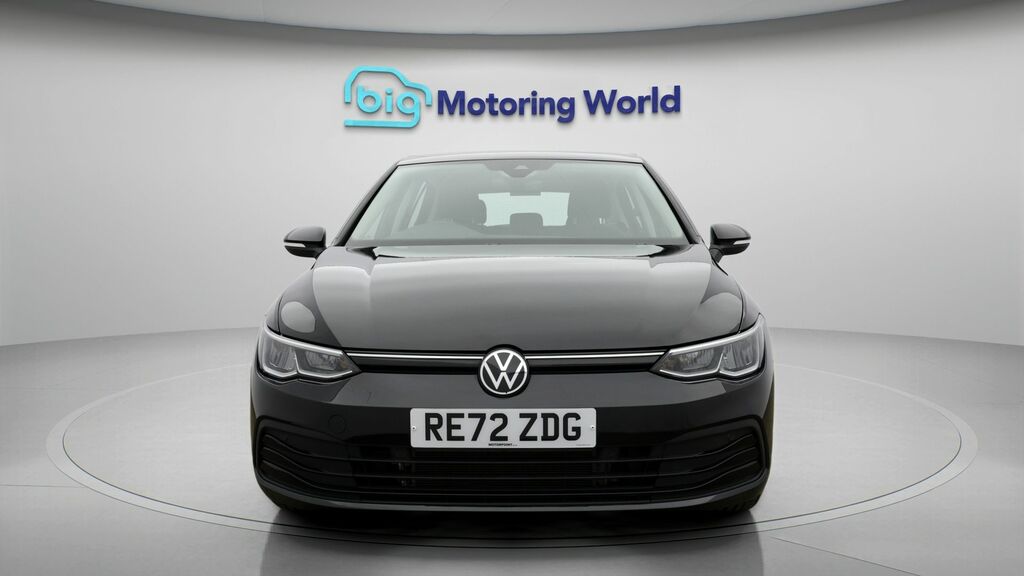 Volkswagen Golf Life Black #2