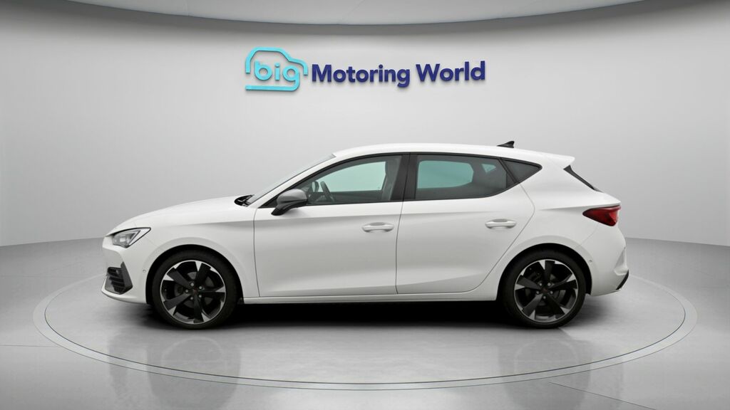 Cupra Leon V1 White #4