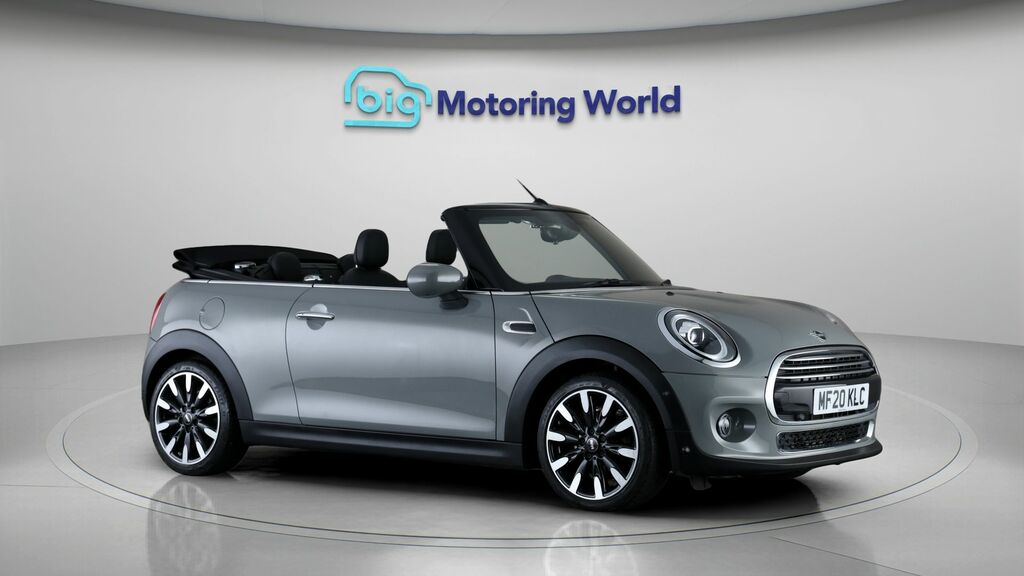 Mini Convertible Cooper Exclusive Grey