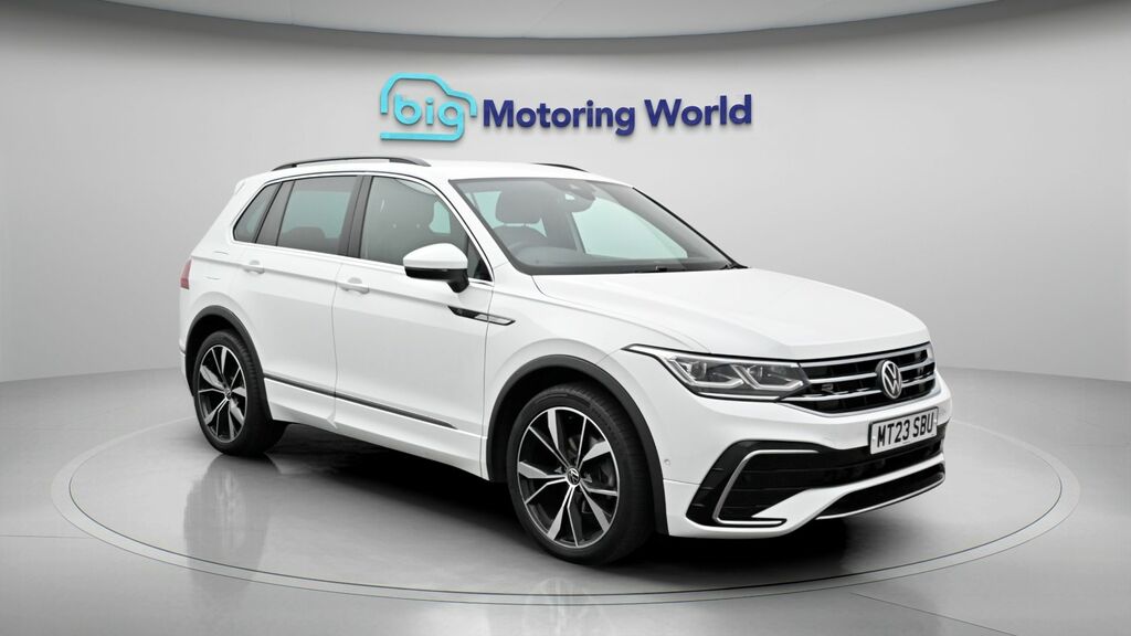 Volkswagen Tiguan R-line White