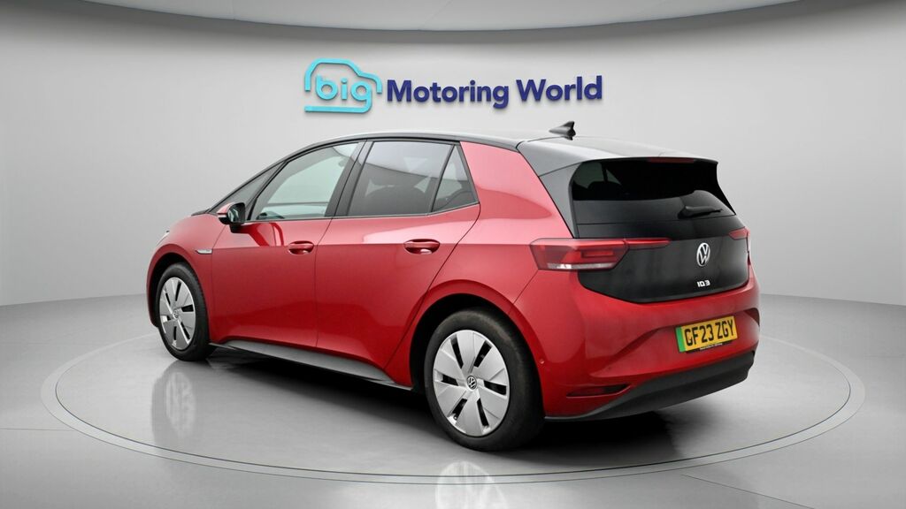 Volkswagen ID.3 Life Red #5