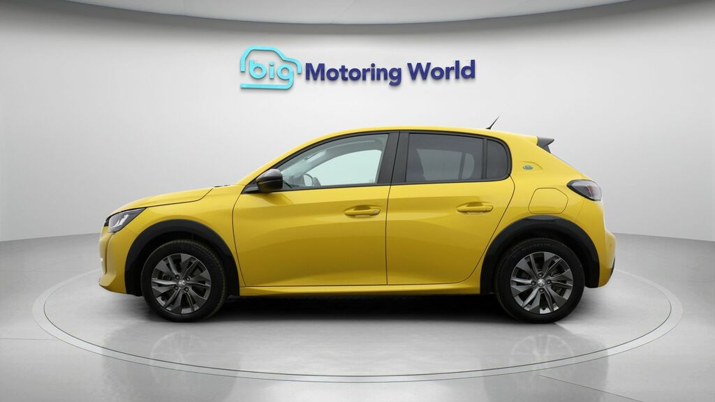 Peugeot e-208 Active Premium Yellow #4