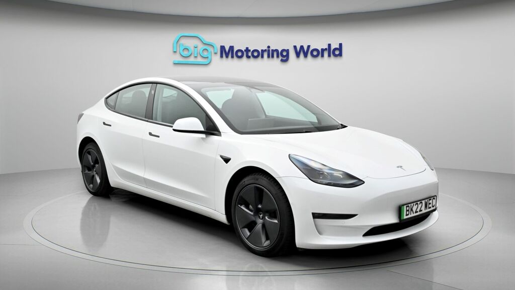 Tesla Model 3 Long Range White