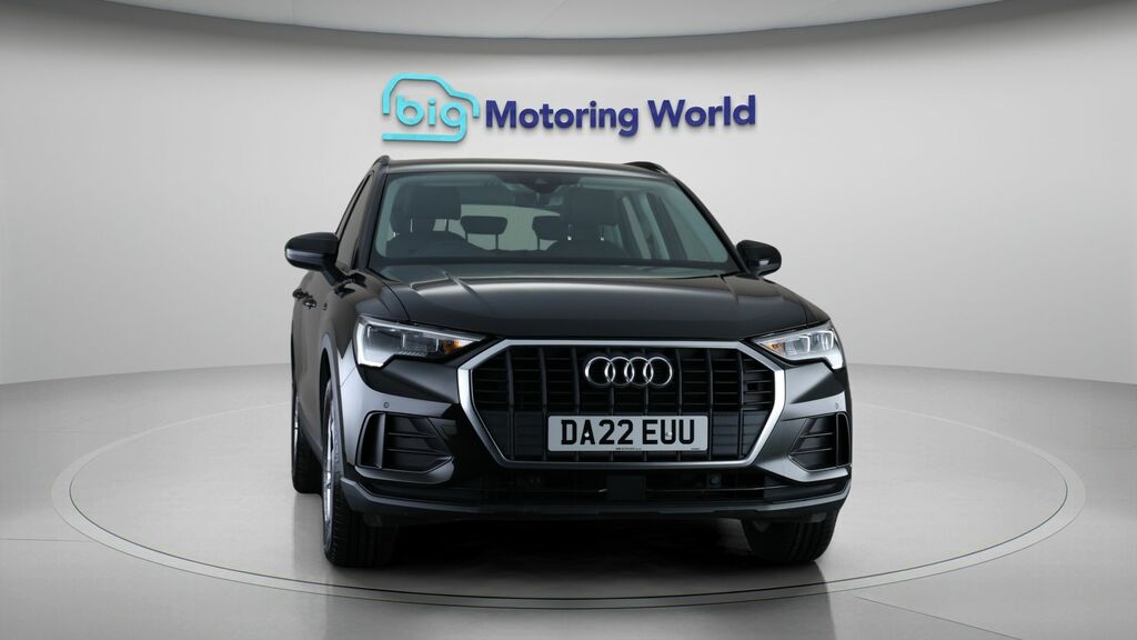 Audi Q3 Technik DA22EUU Black #2