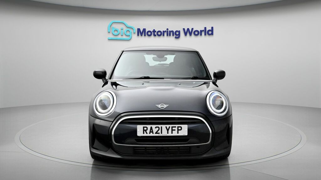 Mini Hatch Cooper Exclusive RA21YFP Black #2