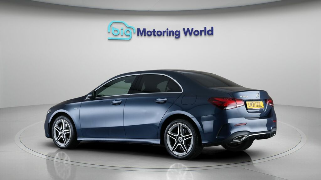 Mercedes-Benz A Class Amg Line LM21UUL Blue #5