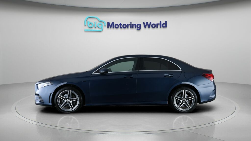 Mercedes-Benz A Class Amg Line LM21UUL Blue #4