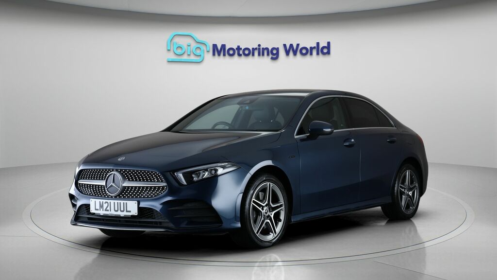 Mercedes-Benz A Class Amg Line LM21UUL Blue #3