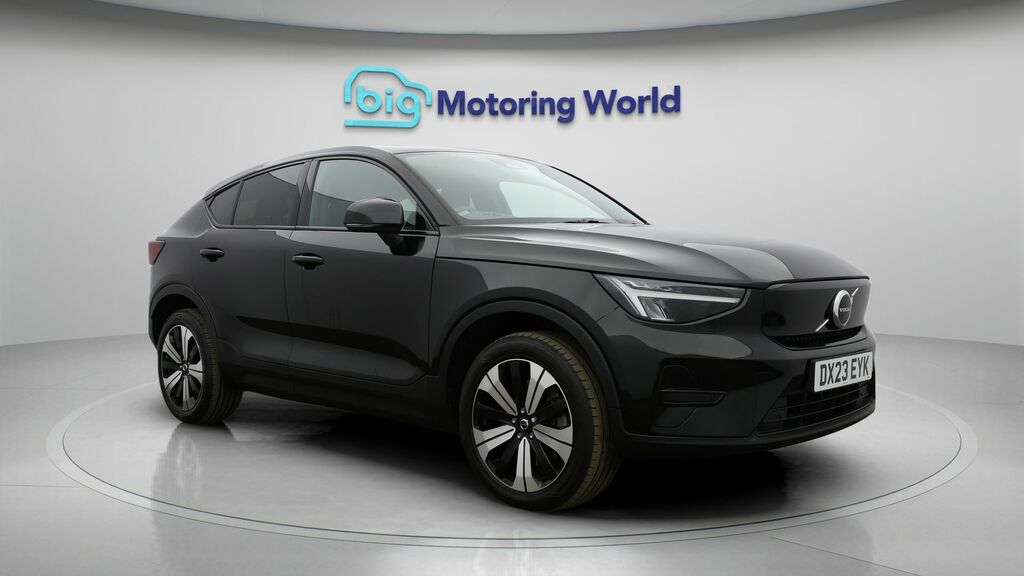 Volvo C40 Core Black