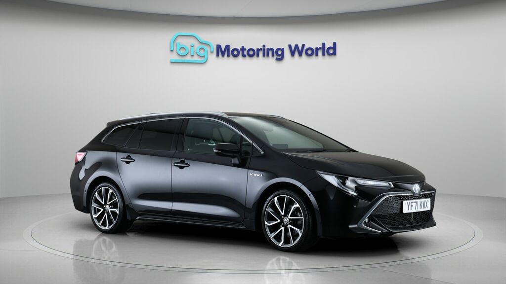 Toyota Corolla Excel Black