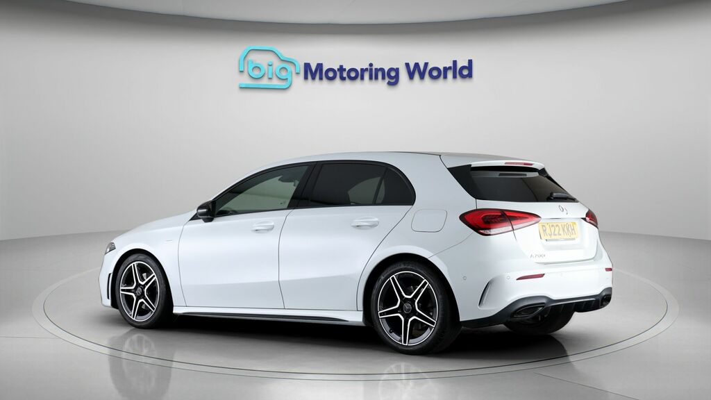 Mercedes-Benz A Class Amg Line Edition RJ22KKH White #5