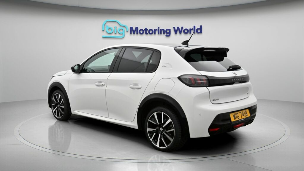 Peugeot 208 Gt White #5
