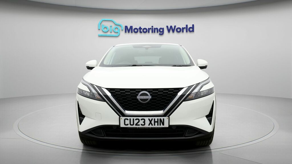 Nissan Qashqai N-connecta CU23XHN White #2