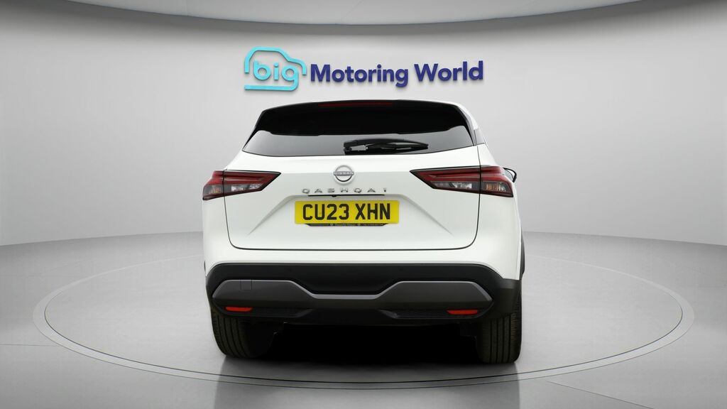 Nissan Qashqai N-connecta CU23XHN White #6