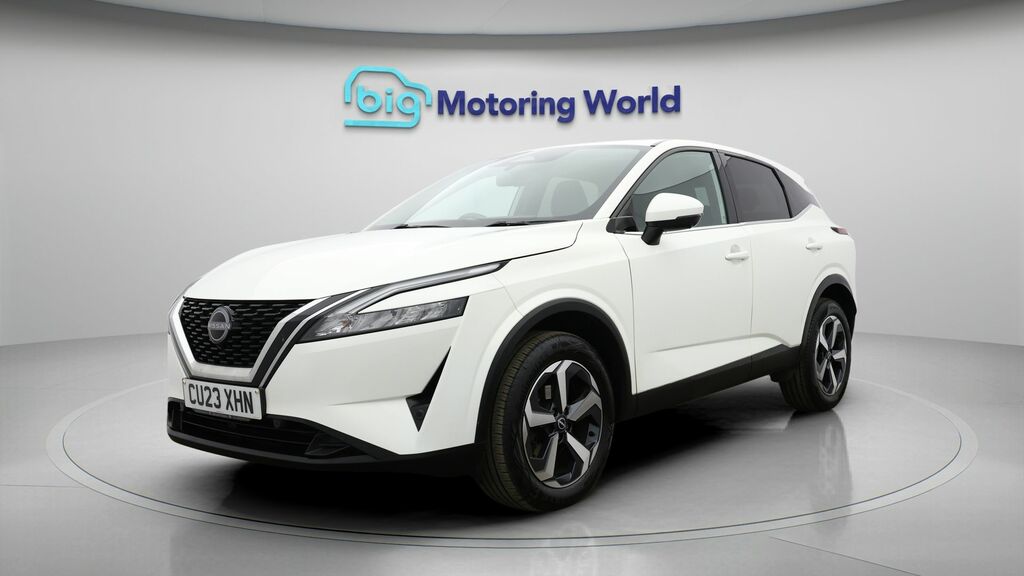 Nissan Qashqai N-connecta CU23XHN White #3