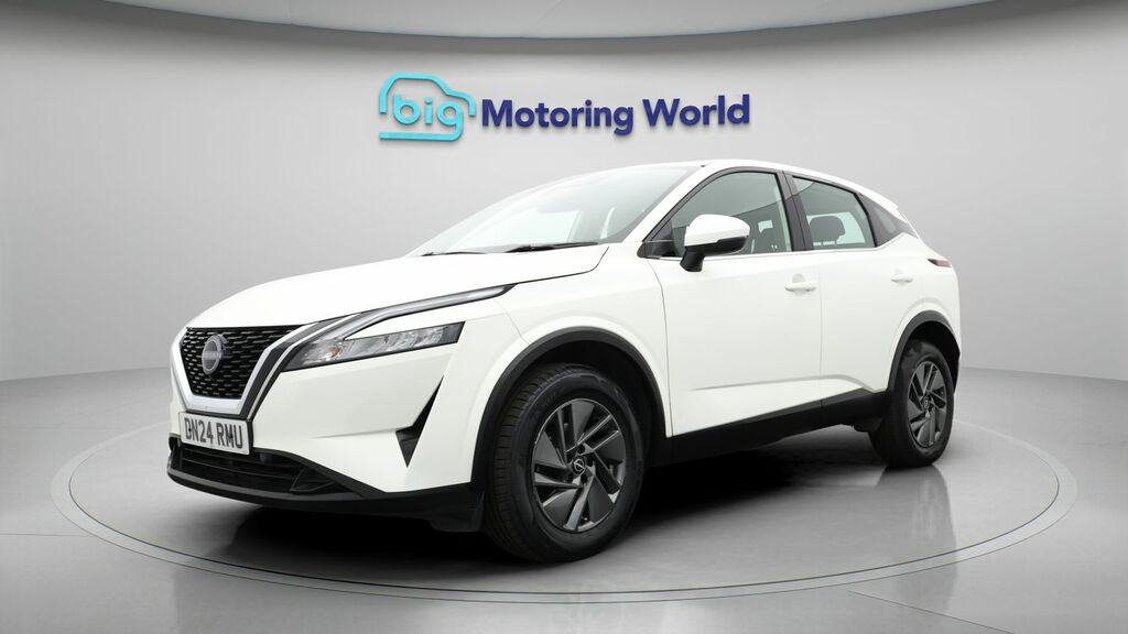 Nissan Qashqai Acenta Premium DN24RMU White #3