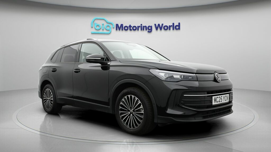 Volkswagen Tiguan Match MC25YCN Black