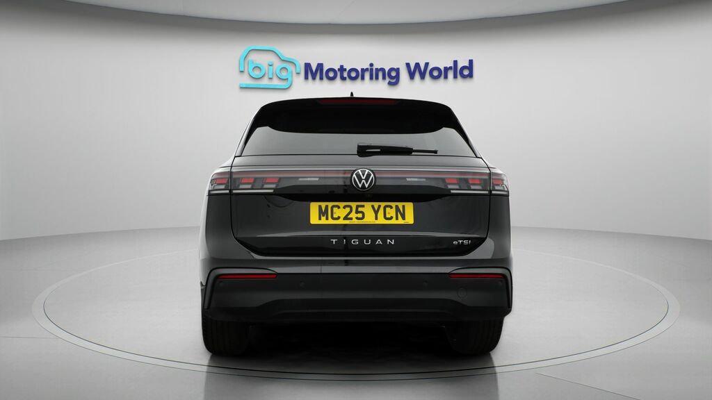 Volkswagen Tiguan Match MC25YCN Black #6